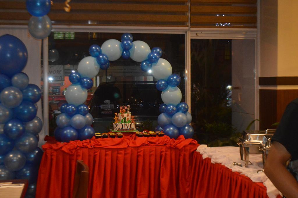 Alu Hotel Davao City Dış mekan fotoğraf