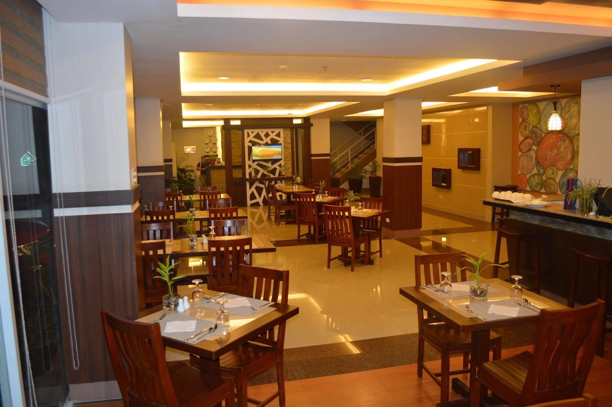 Alu Hotel Davao City Dış mekan fotoğraf