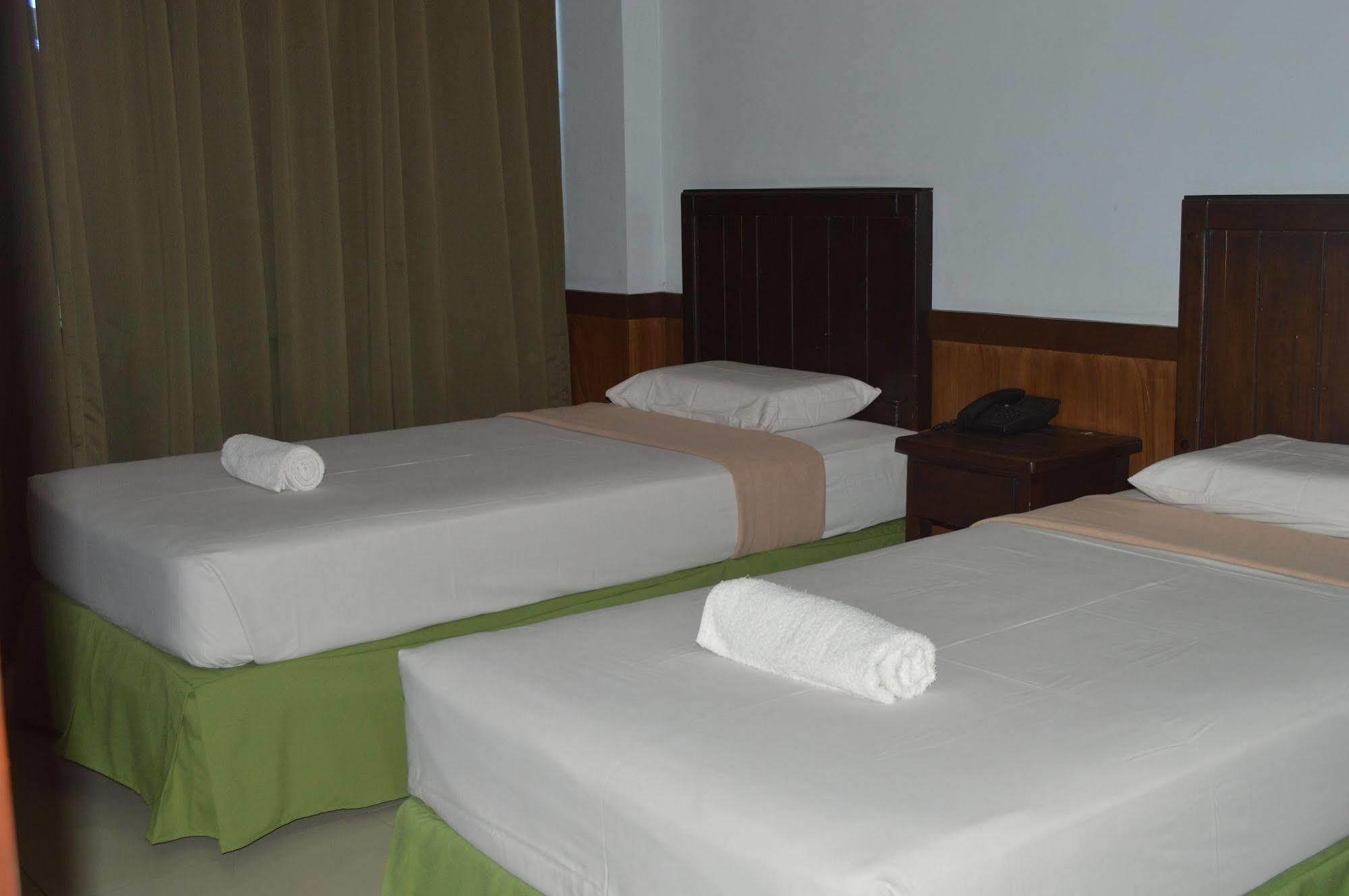 Alu Hotel Davao City Dış mekan fotoğraf